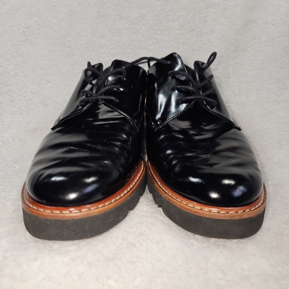 Stuart Weitzman Metro Black Patent Leather Lace-Up Oxfords – Size 9 - Picture 8 of 14